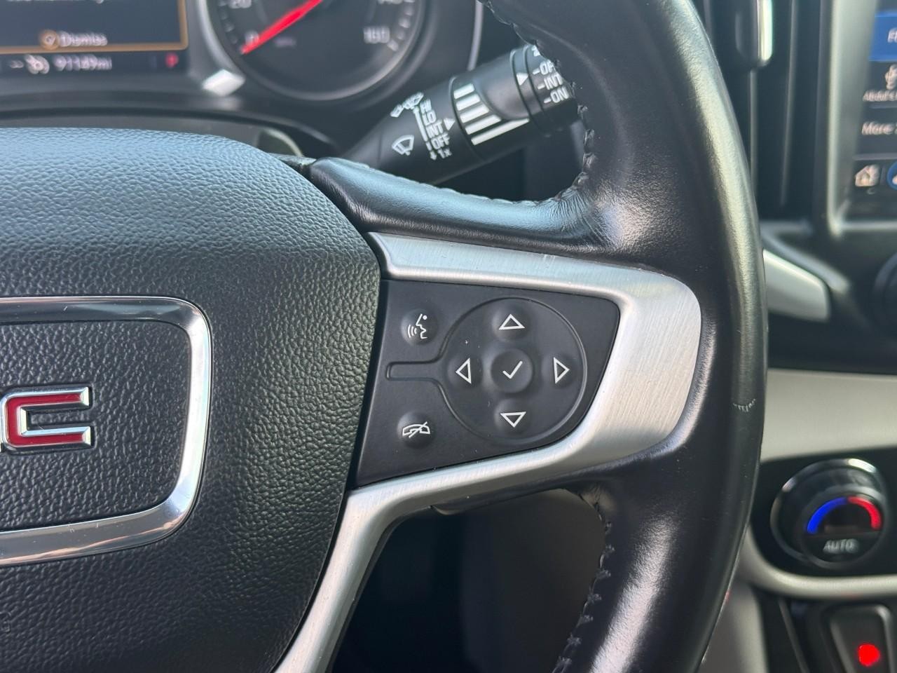 GMC Terrain Vehicle Full-screen Gallery Image 20