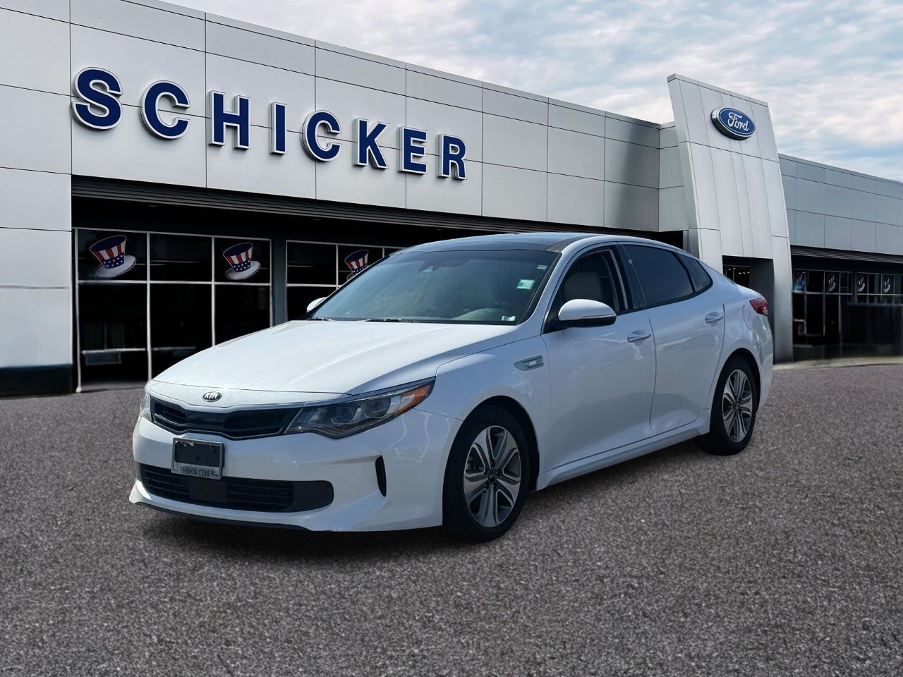 Kia Optima Hybrid Vehicle Full-screen Gallery Image 03