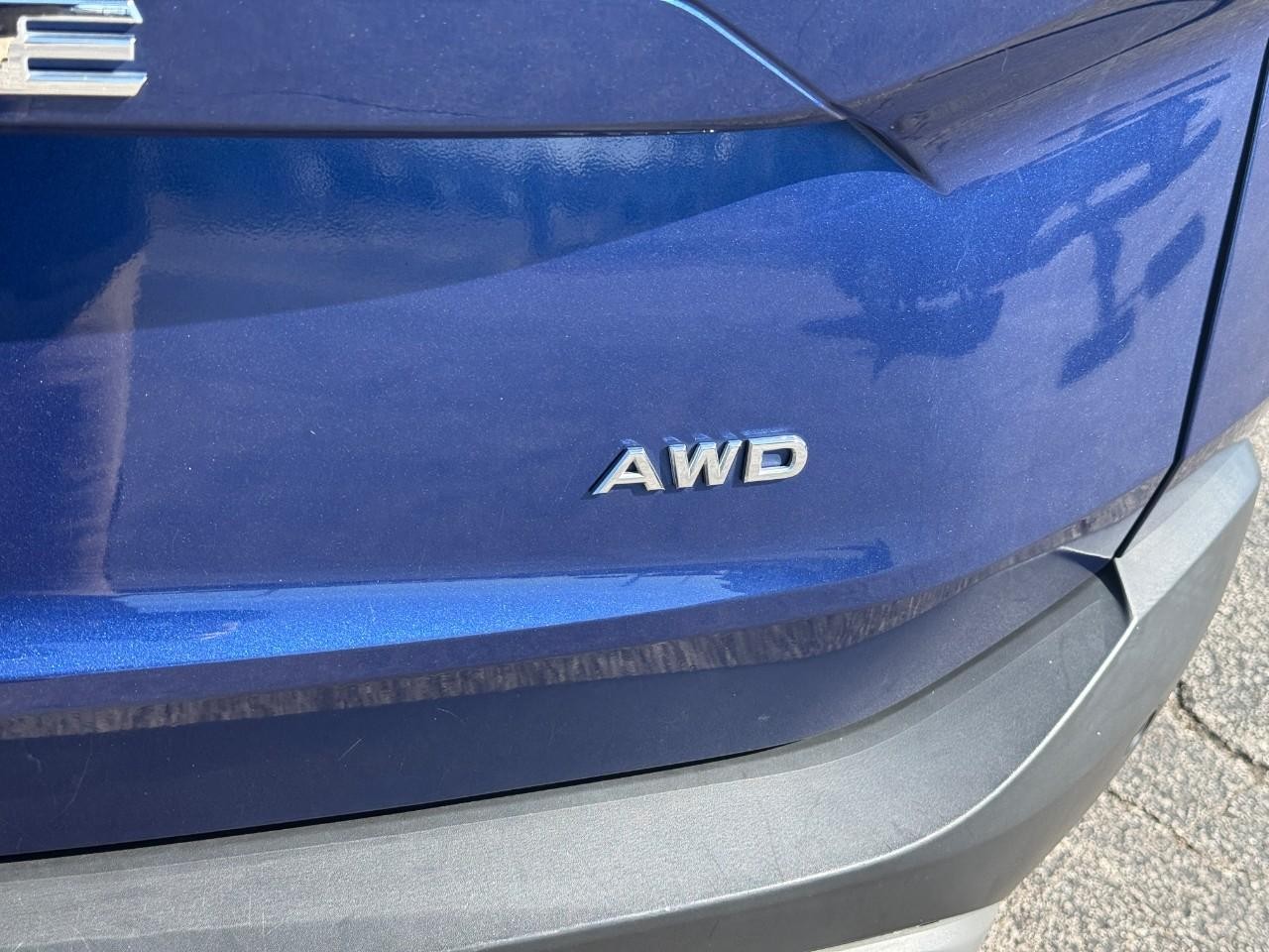 Nissan Rogue Vehicle Full-screen Gallery Image 10