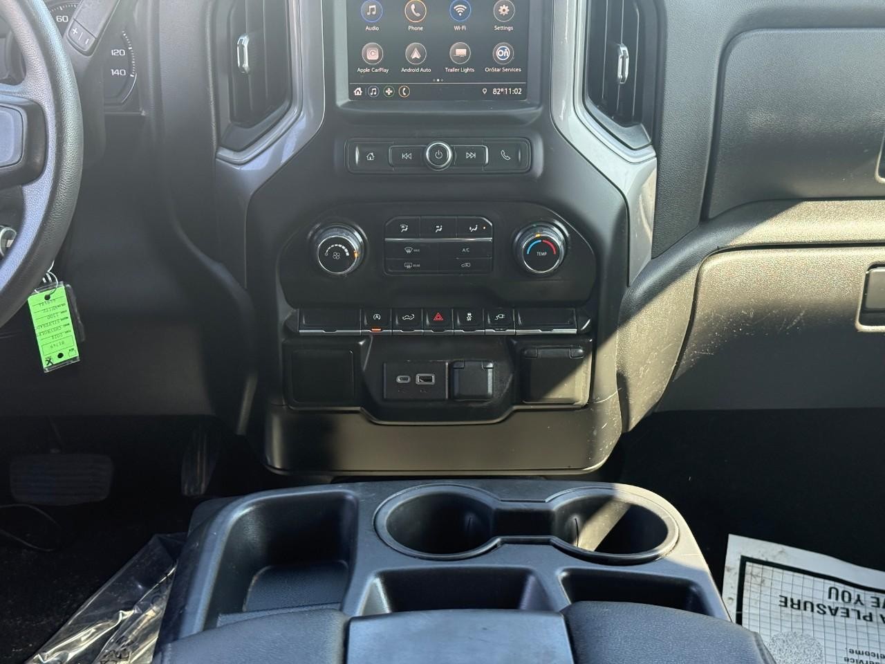 Chevrolet Silverado 1500 Vehicle Full-screen Gallery Image 11