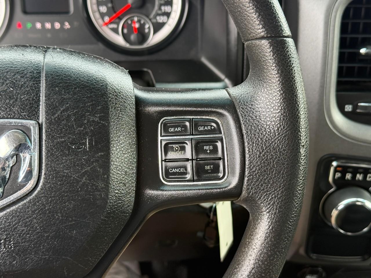 Ram 1500 Classic Vehicle Full-screen Gallery Image 18