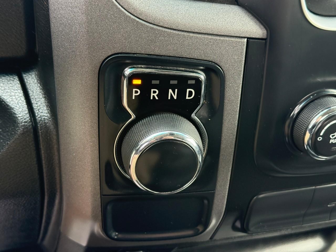 Ram 1500 Classic Vehicle Full-screen Gallery Image 20