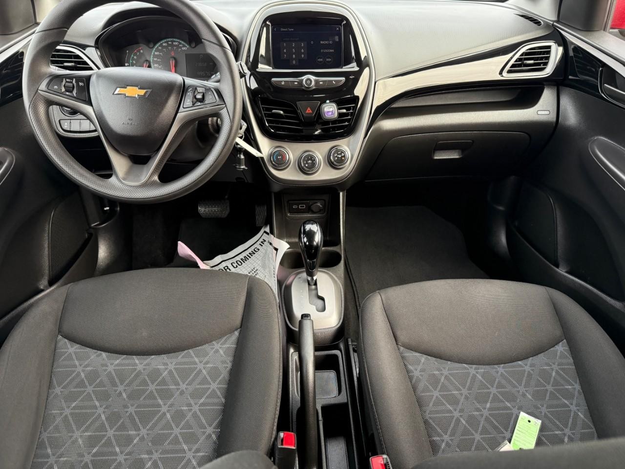 Chevrolet Spark Vehicle Full-screen Gallery Image 11