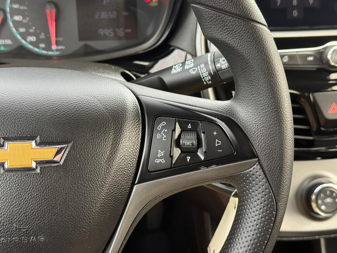 Chevrolet Spark Vehicle Full-screen Gallery Image 18