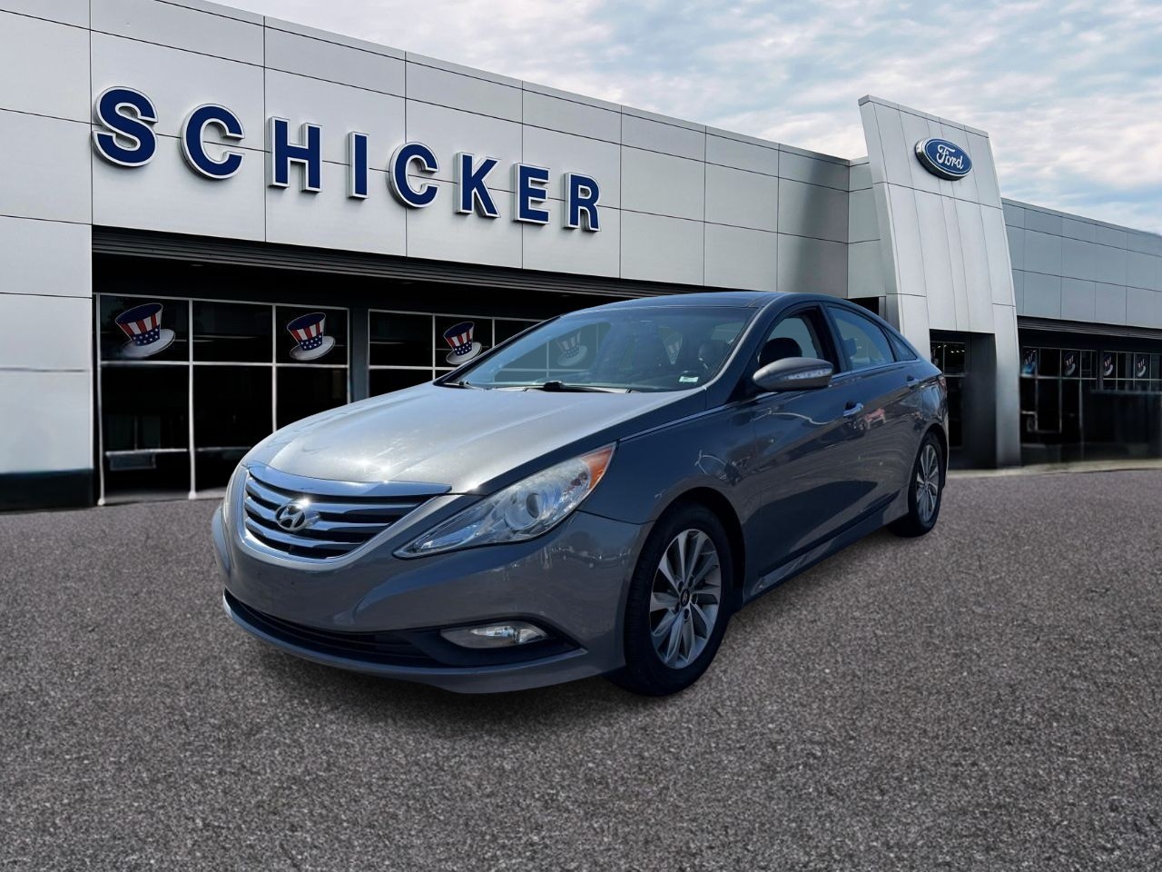 Hyundai Sonata Vehicle Full-screen Gallery Image 04