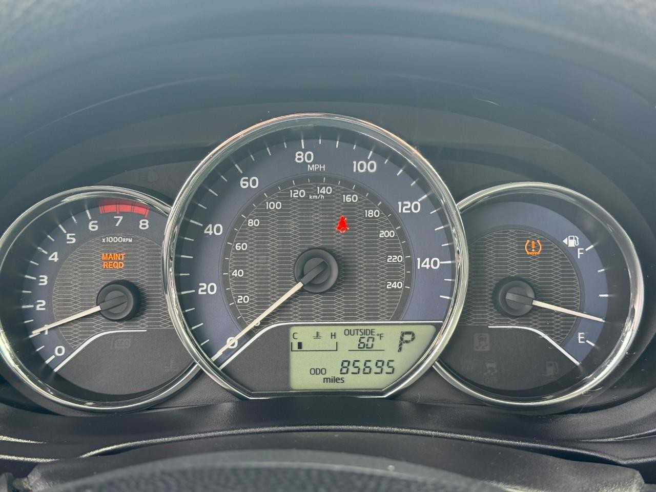 Toyota Corolla Vehicle Full-screen Gallery Image 22