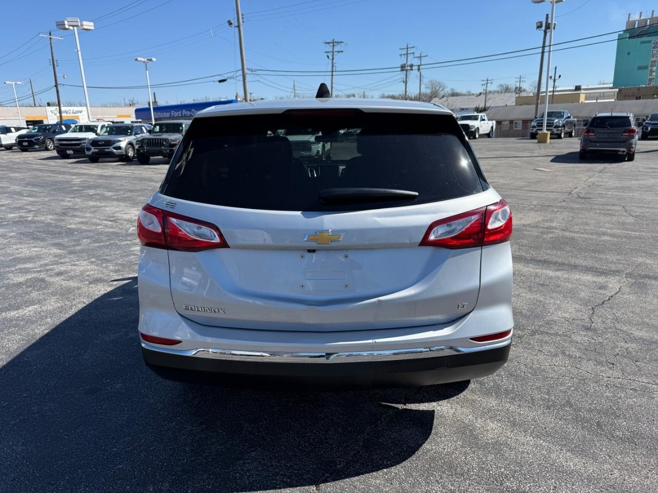 Chevrolet Equinox Vehicle Full-screen Gallery Image 05