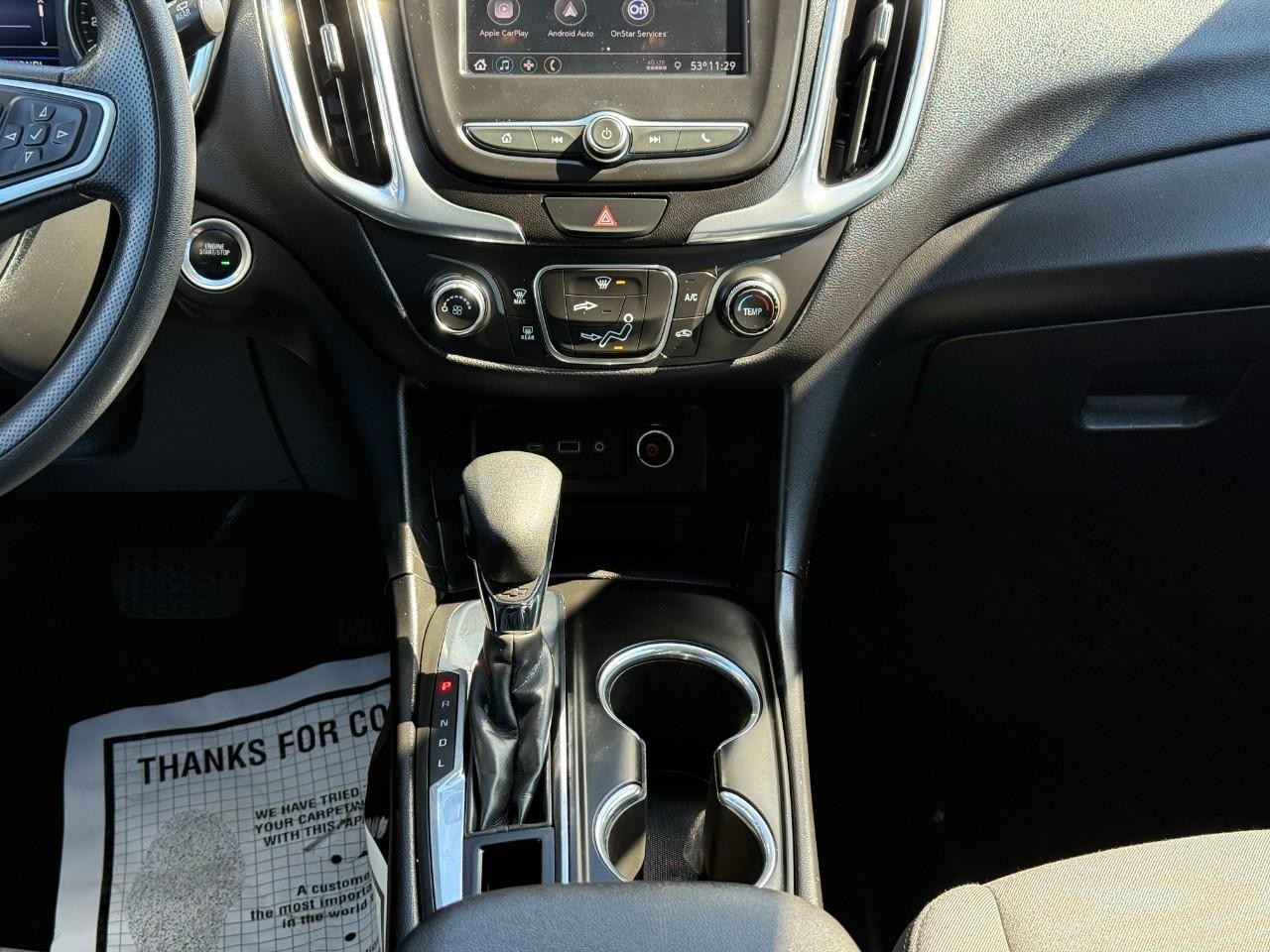 Chevrolet Equinox Vehicle Full-screen Gallery Image 15