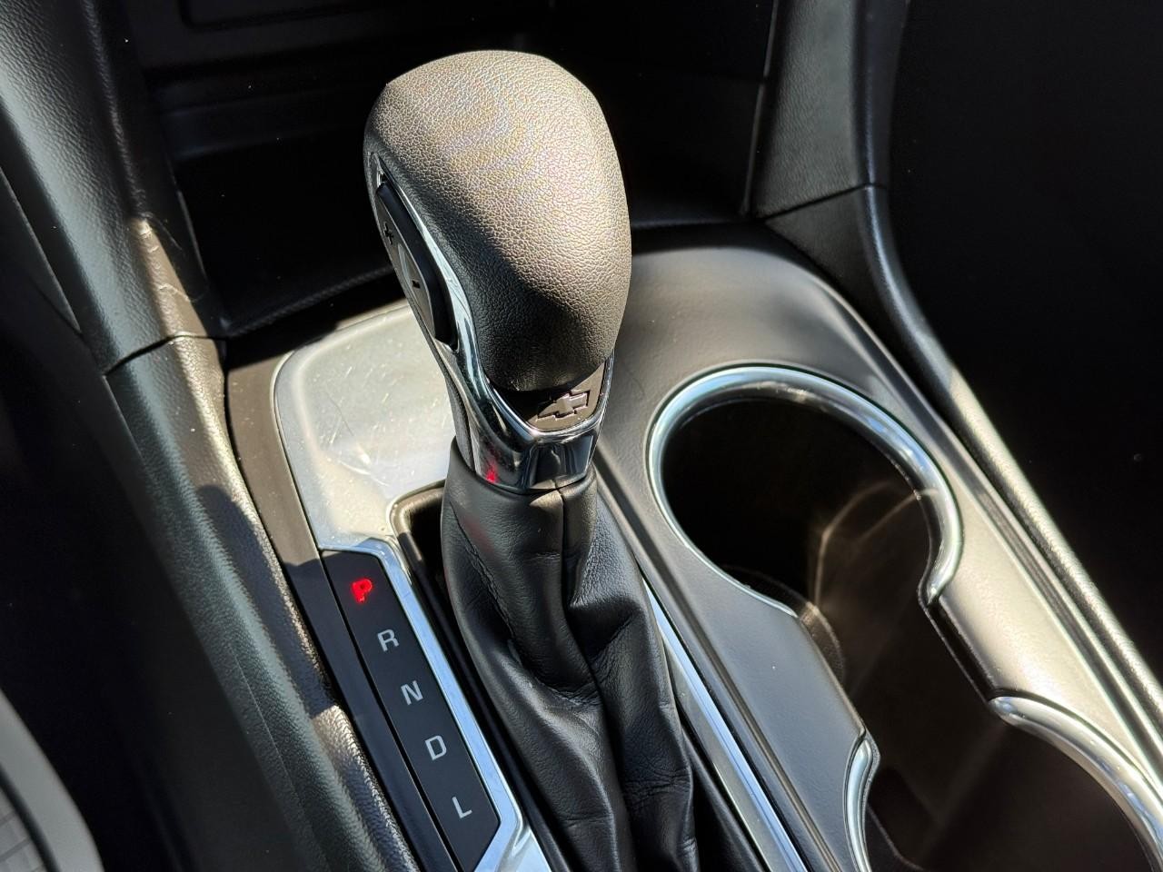 Chevrolet Equinox Vehicle Full-screen Gallery Image 22