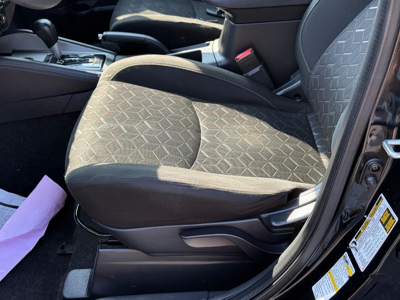 Mitsubishi Outlander Sport Vehicle Full-screen Gallery Image 19