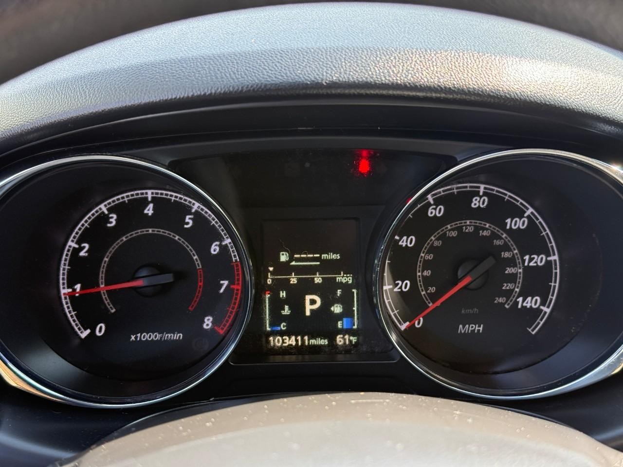 Mitsubishi Outlander Sport Vehicle Full-screen Gallery Image 22