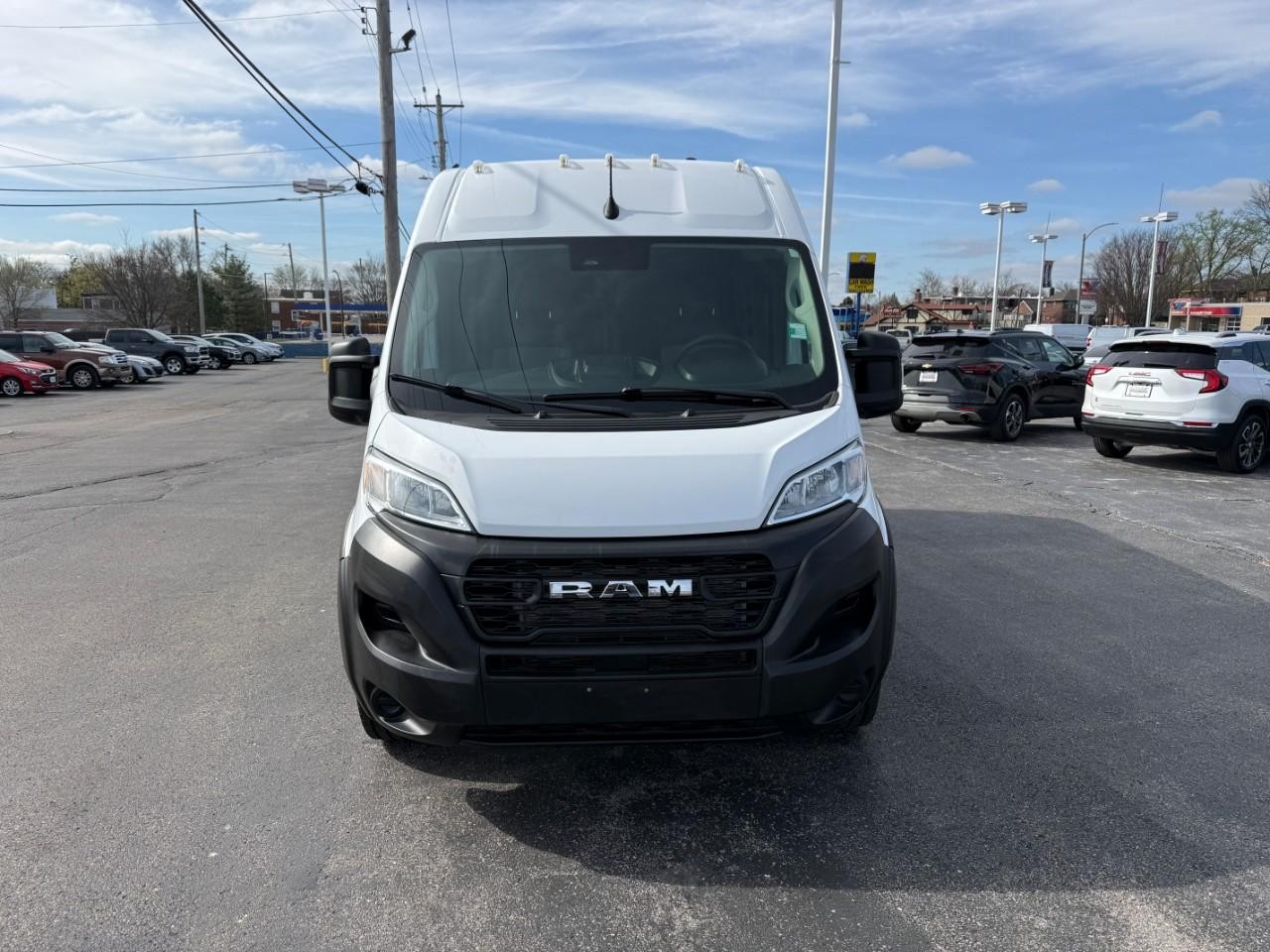 Ram ProMaster Cargo Van Vehicle Full-screen Gallery Image 09