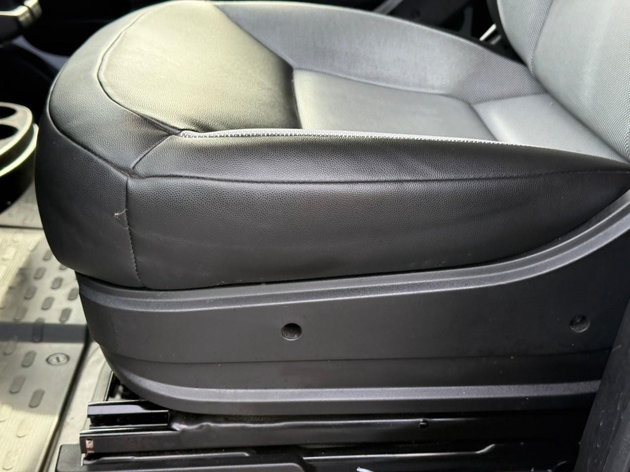 Ram ProMaster Cargo Van Vehicle Full-screen Gallery Image 15
