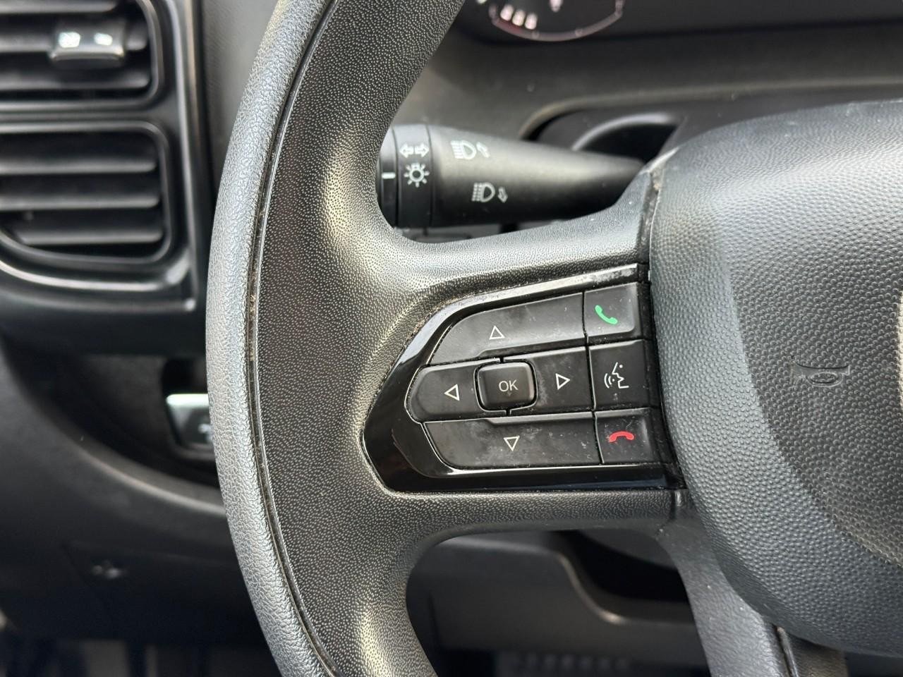 Ram ProMaster Cargo Van Vehicle Full-screen Gallery Image 16
