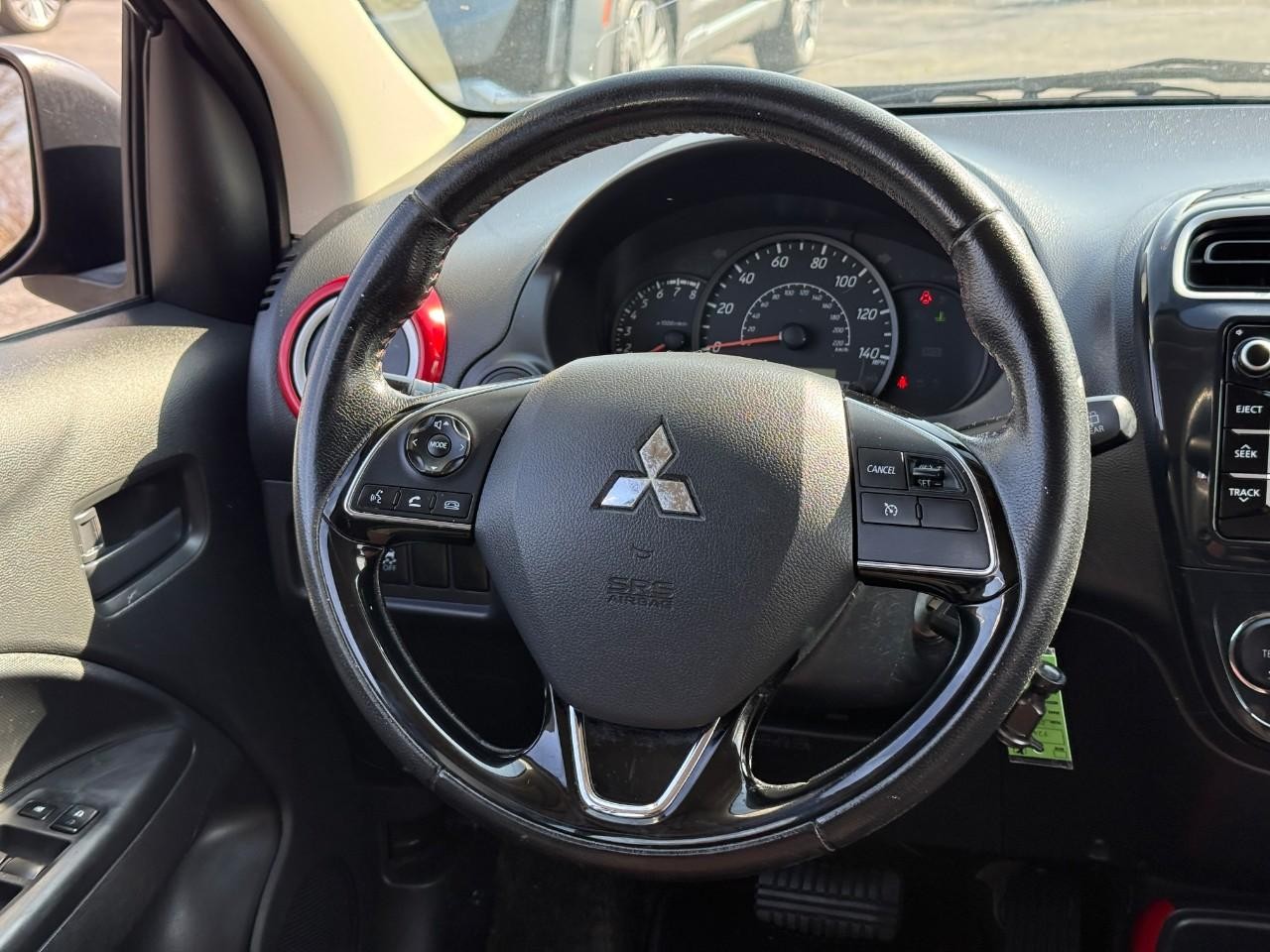 Mitsubishi Mirage Vehicle Full-screen Gallery Image 12