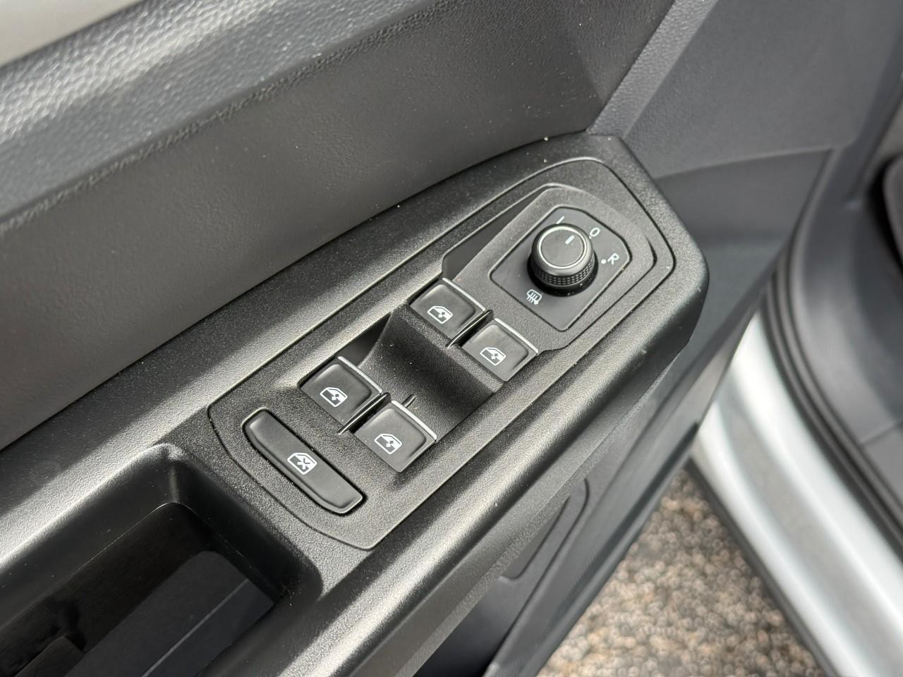 Volkswagen Atlas Vehicle Full-screen Gallery Image 17