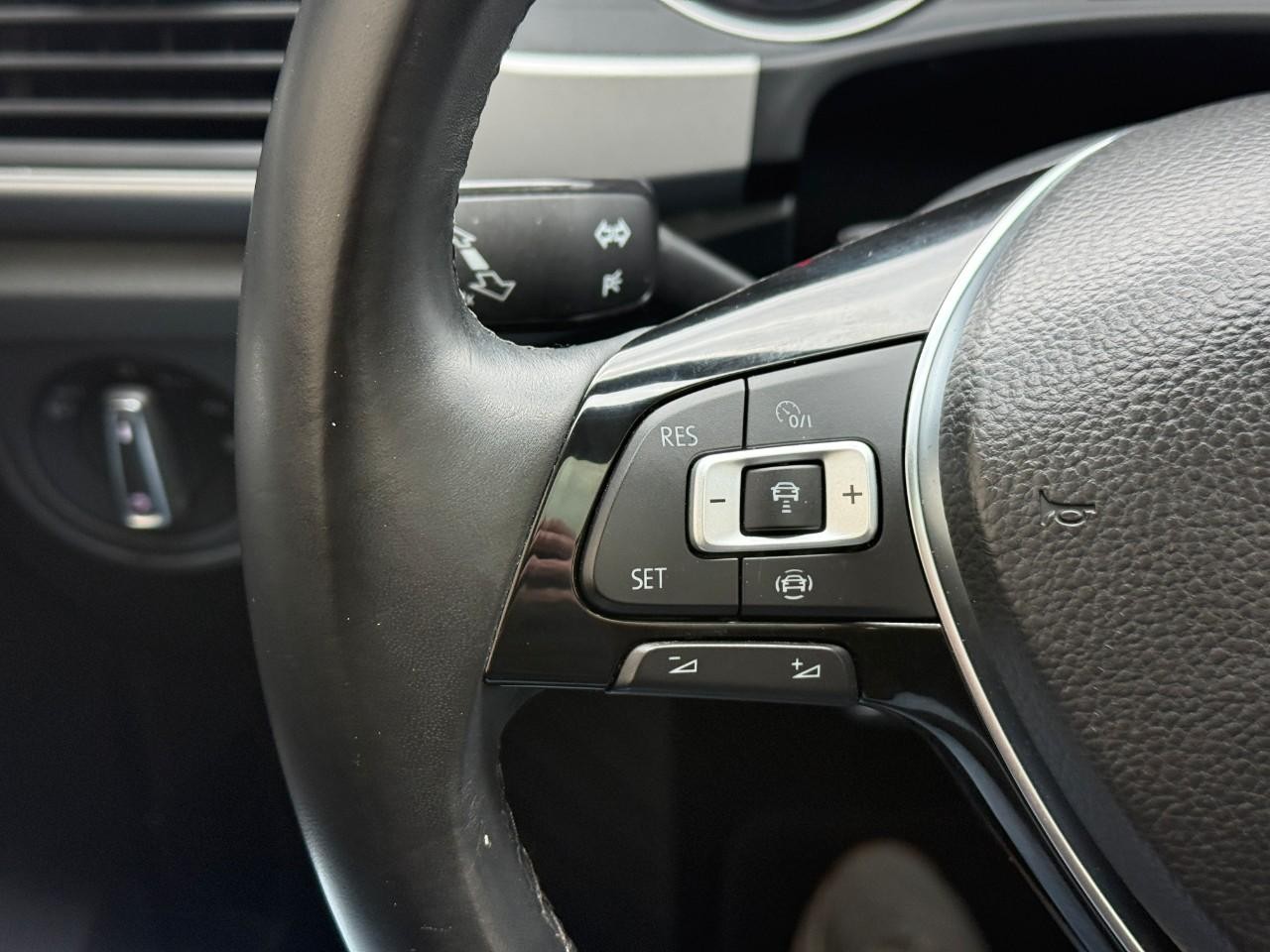 Volkswagen Atlas Vehicle Full-screen Gallery Image 20