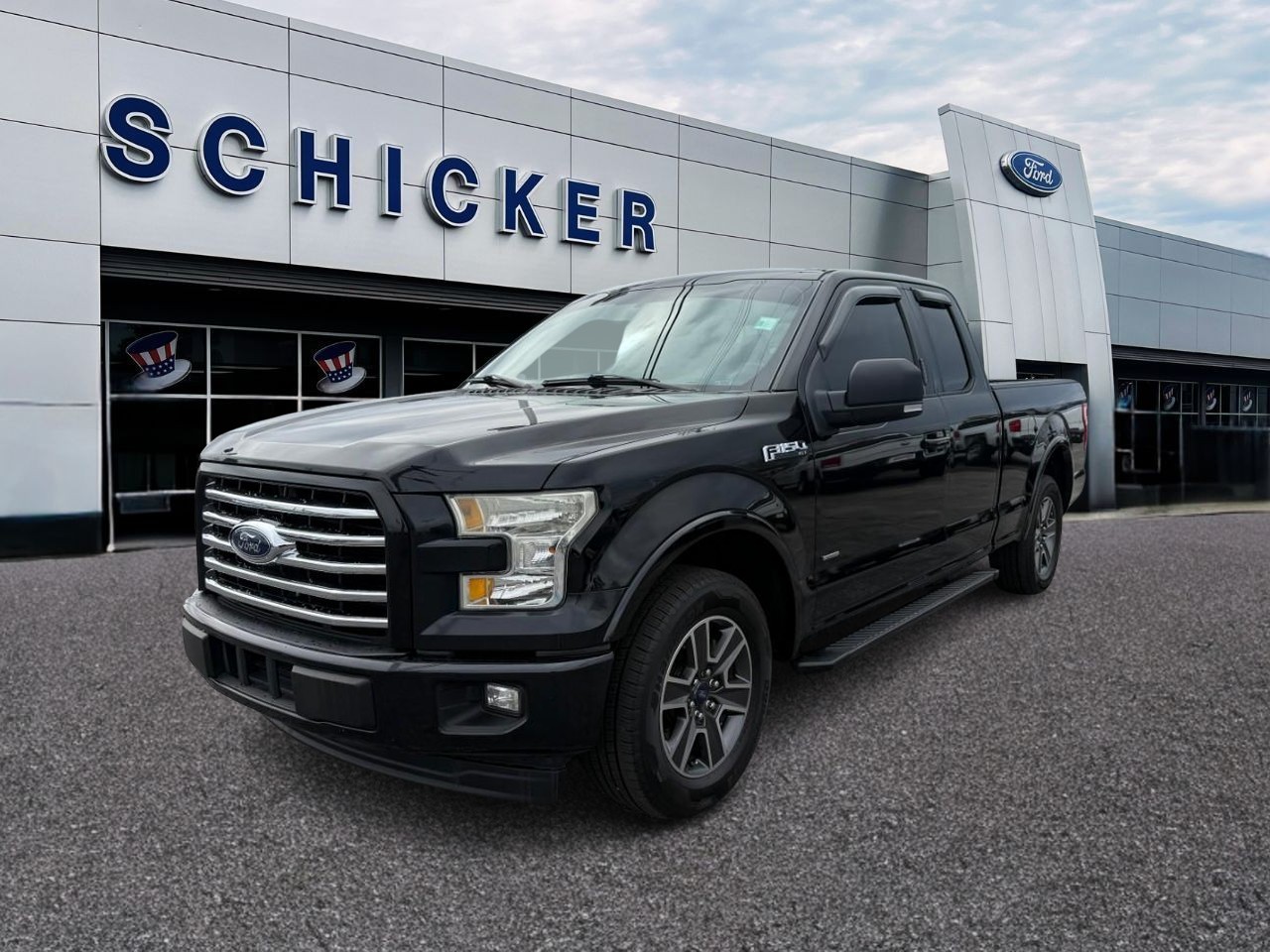 Ford F-150 Vehicle Full-screen Gallery Image 04