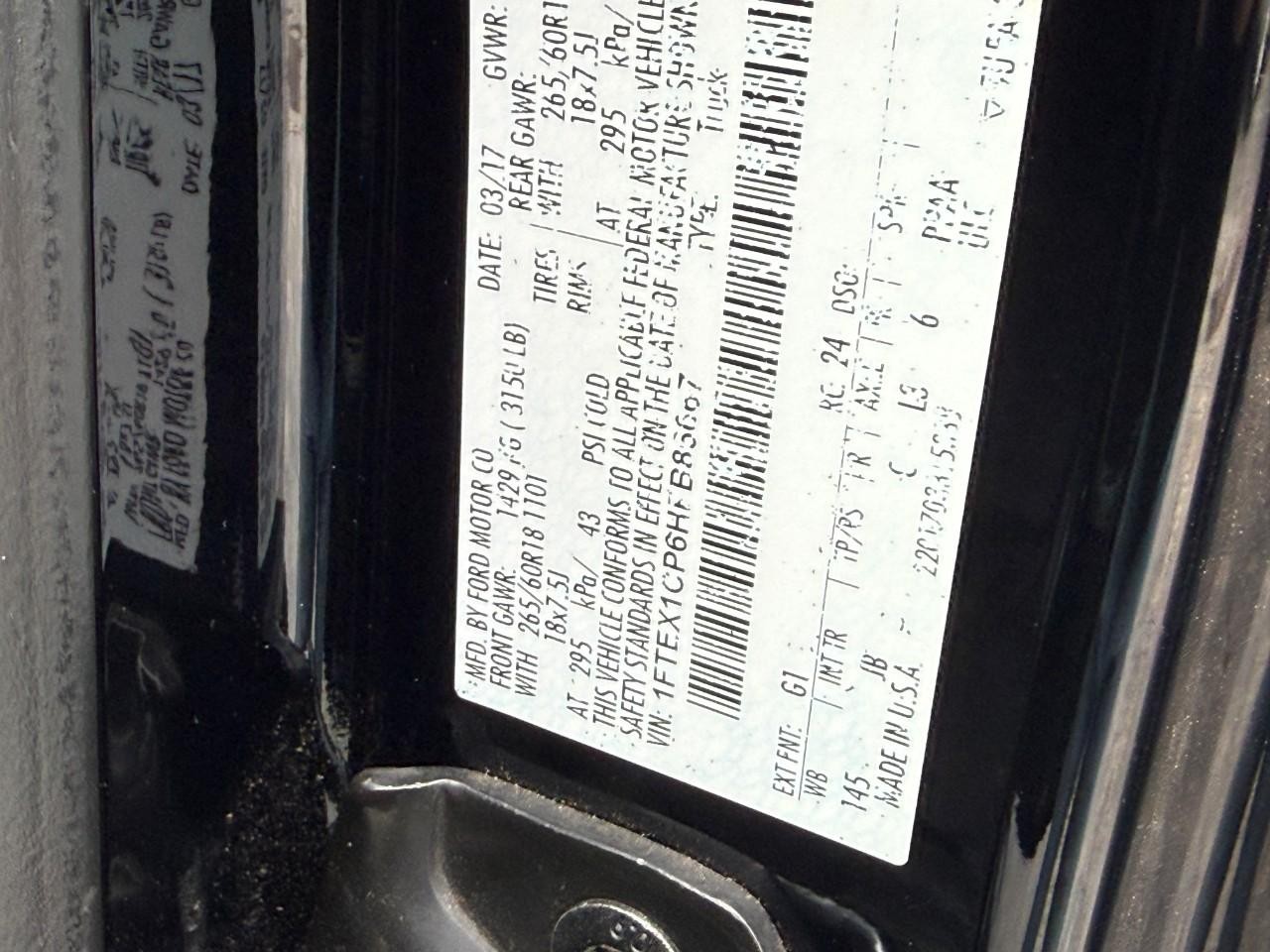 Ford F-150 Vehicle Full-screen Gallery Image 20