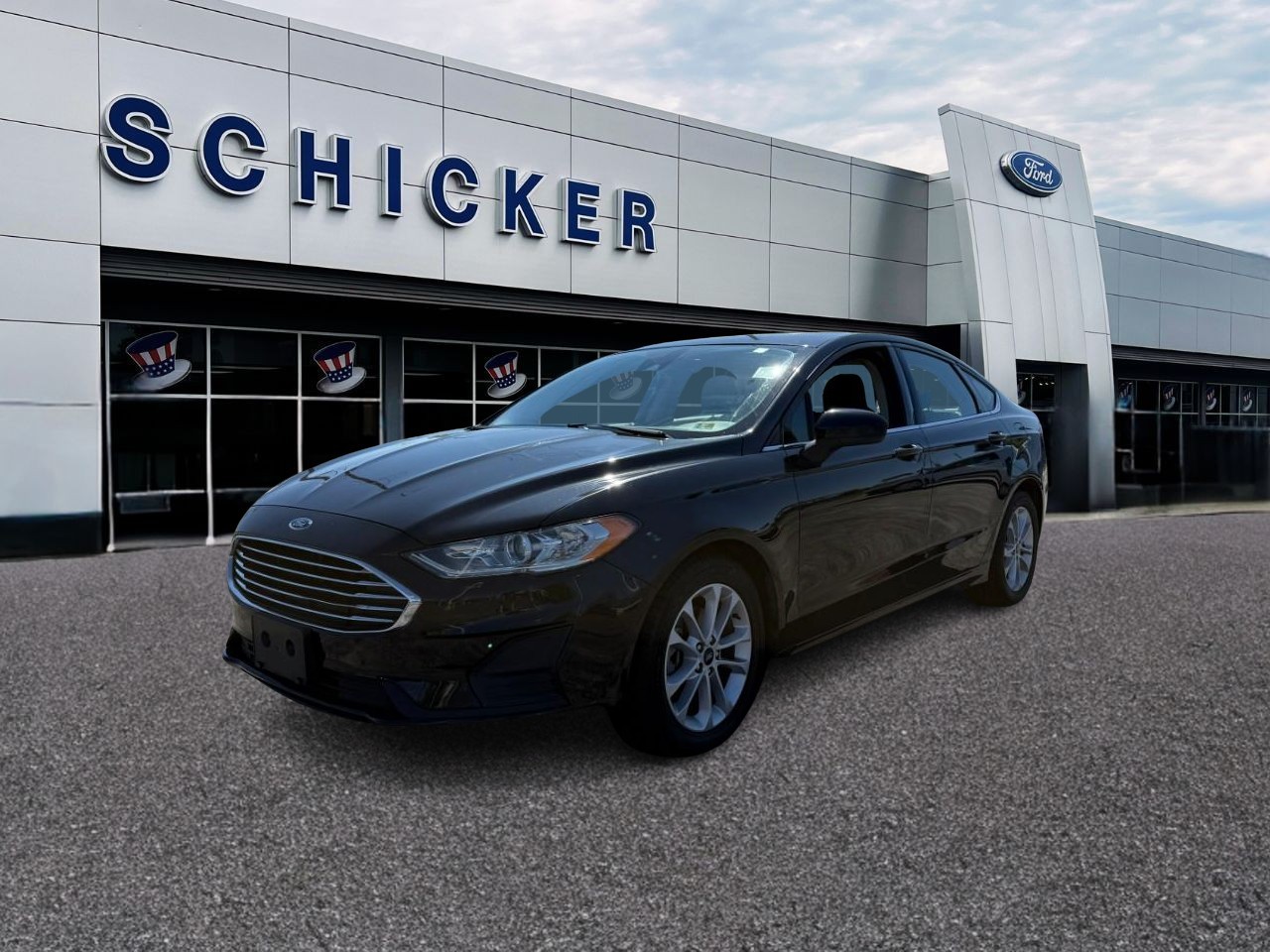 Ford Fusion Vehicle Full-screen Gallery Image 04