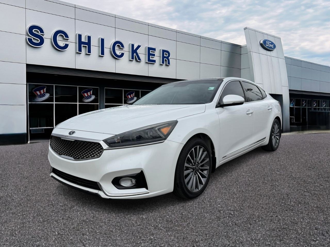 Kia Cadenza Vehicle Full-screen Gallery Image 04