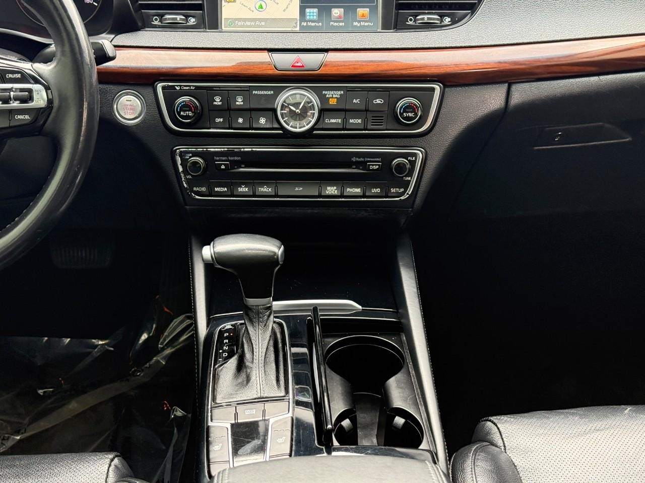 Kia Cadenza Vehicle Full-screen Gallery Image 13