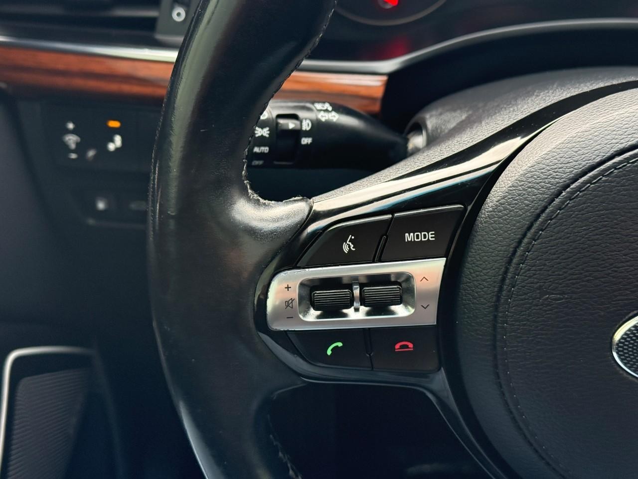 Kia Cadenza Vehicle Full-screen Gallery Image 18