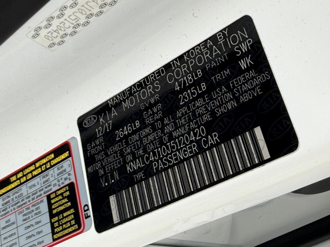 Kia Cadenza Vehicle Full-screen Gallery Image 24