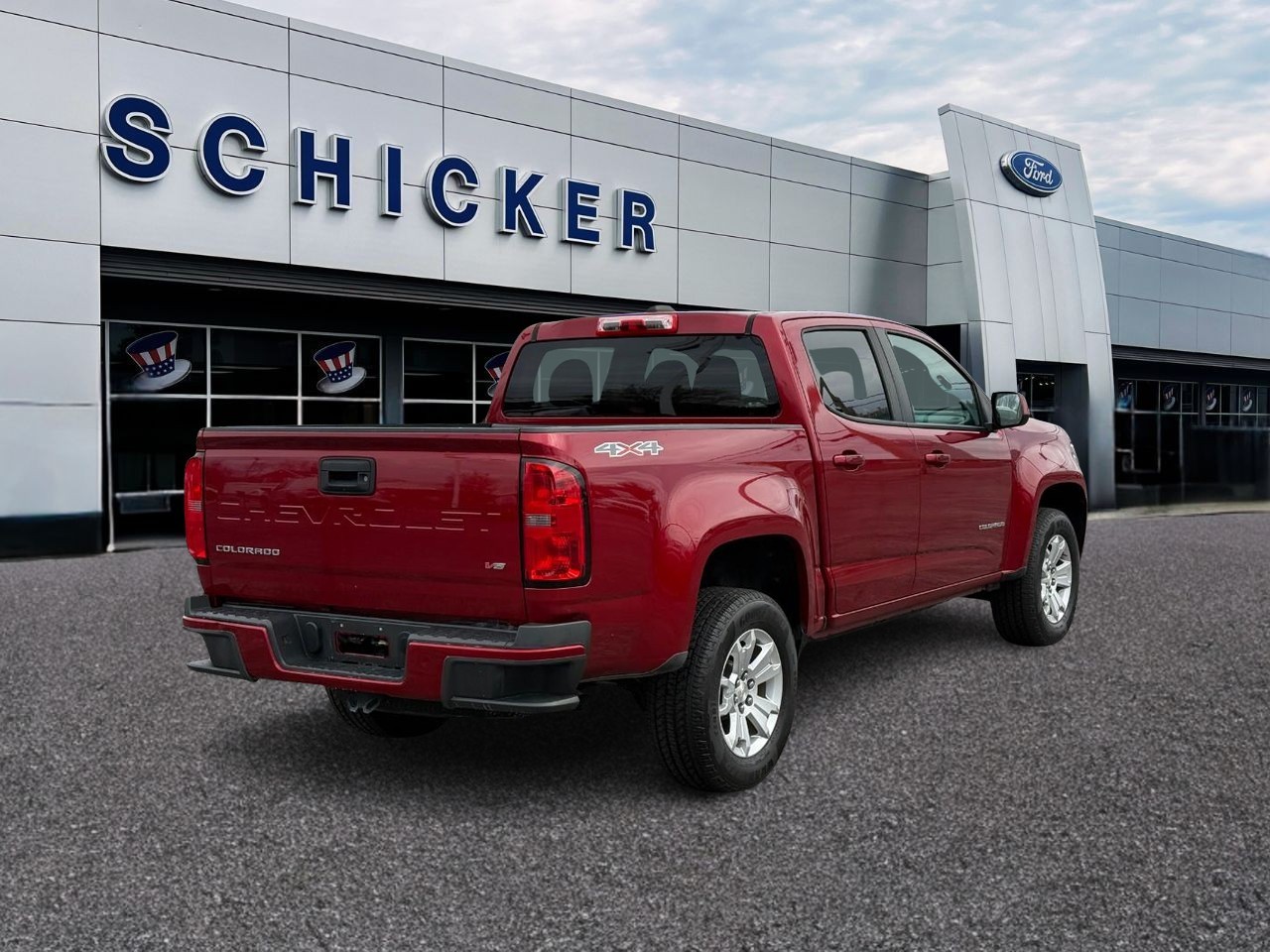 Chevrolet Colorado Vehicle Full-screen Gallery Image 02