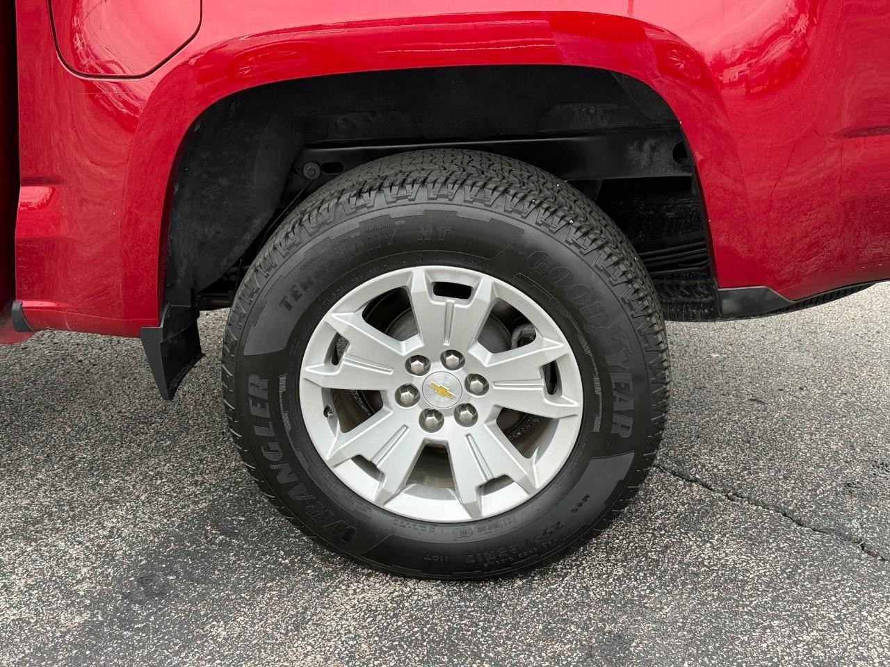 Chevrolet Colorado Vehicle Full-screen Gallery Image 06