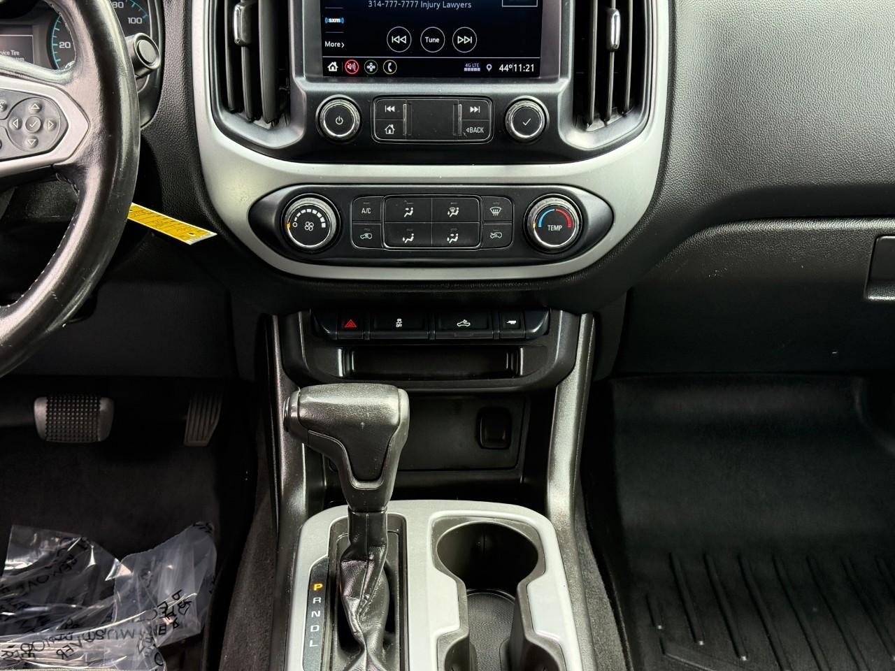 Chevrolet Colorado Vehicle Full-screen Gallery Image 14