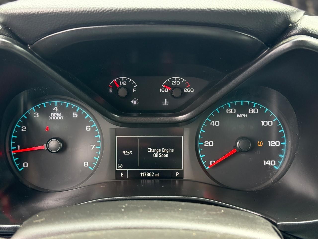 Chevrolet Colorado Vehicle Full-screen Gallery Image 22