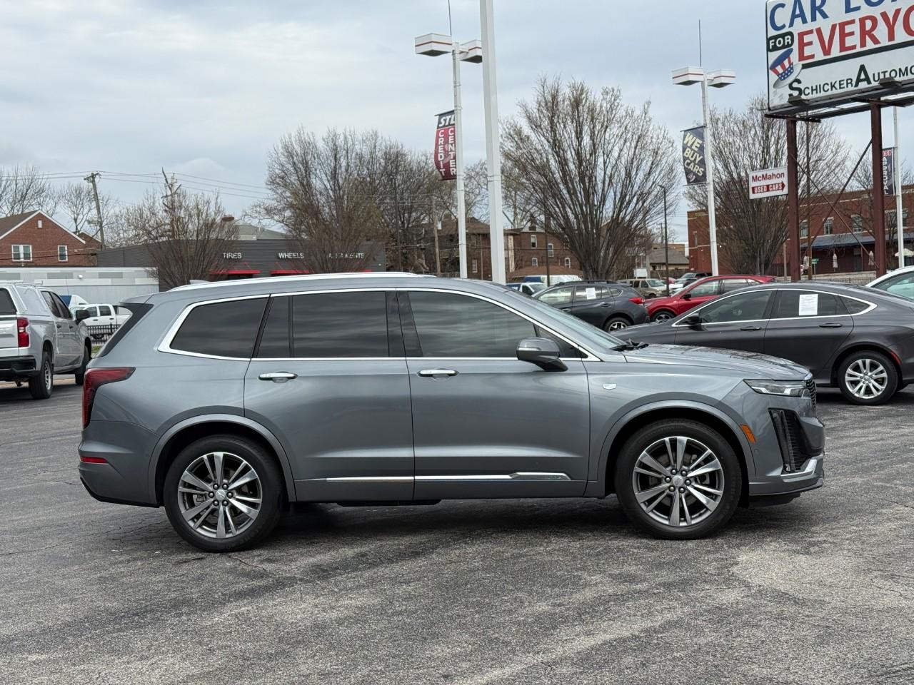 Cadillac XT6 Vehicle Full-screen Gallery Image 05