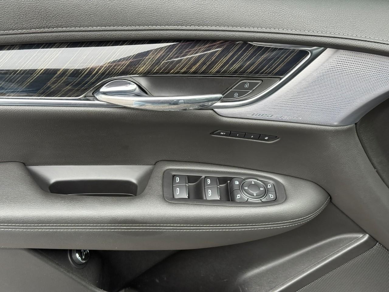 Cadillac XT6 Vehicle Full-screen Gallery Image 19