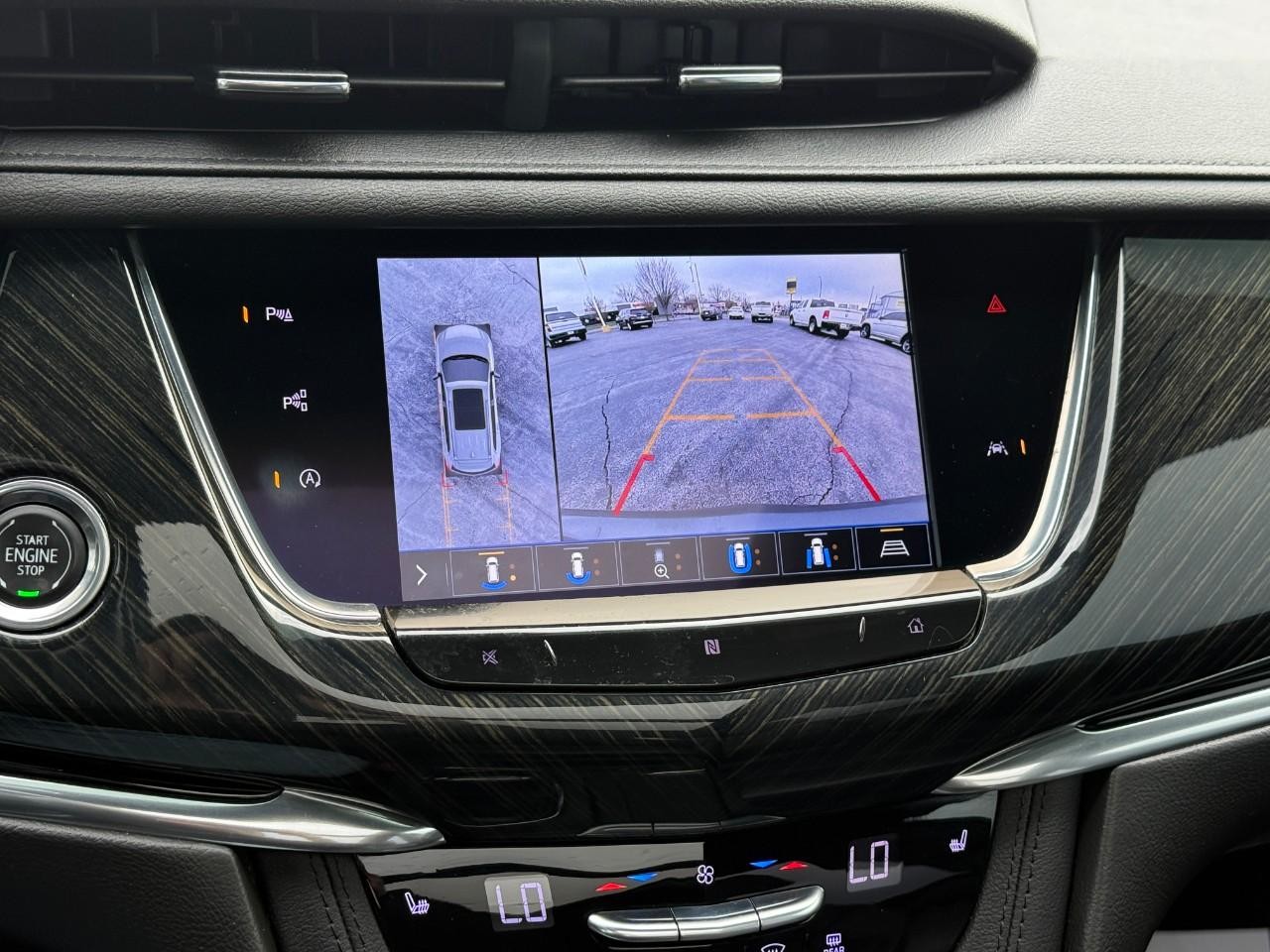 Cadillac XT6 Vehicle Full-screen Gallery Image 28
