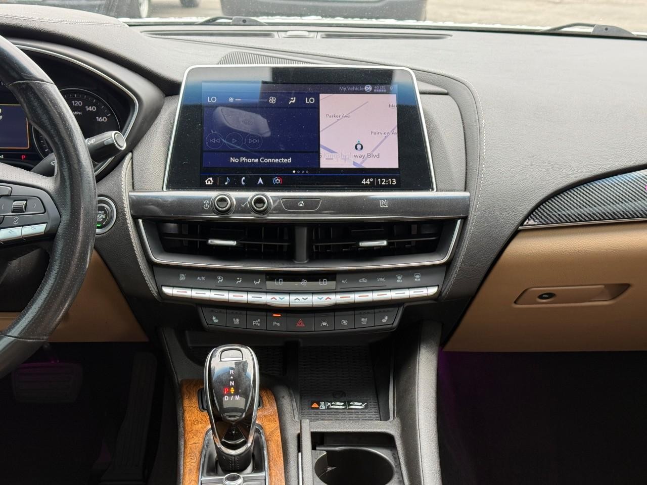 Cadillac CT5 Vehicle Full-screen Gallery Image 13