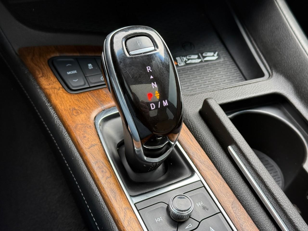 Cadillac CT5 Vehicle Full-screen Gallery Image 21