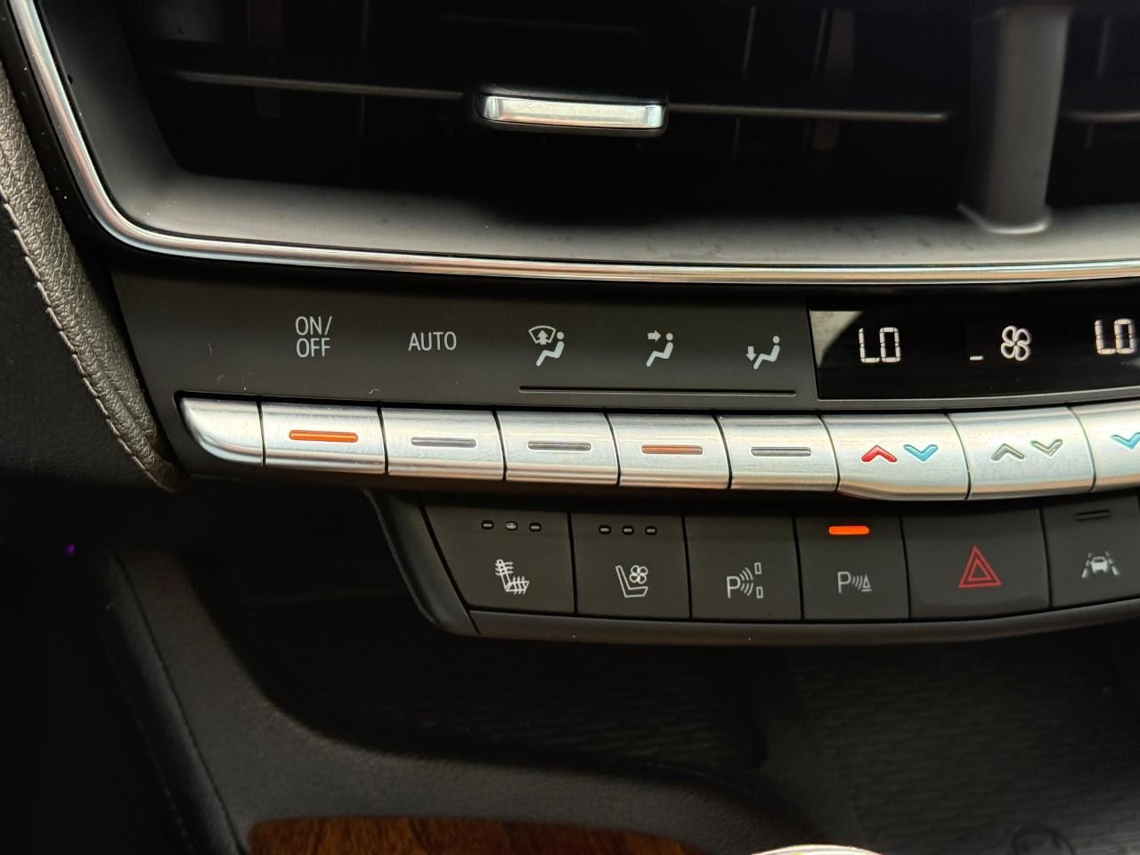 Cadillac CT5 Vehicle Full-screen Gallery Image 22