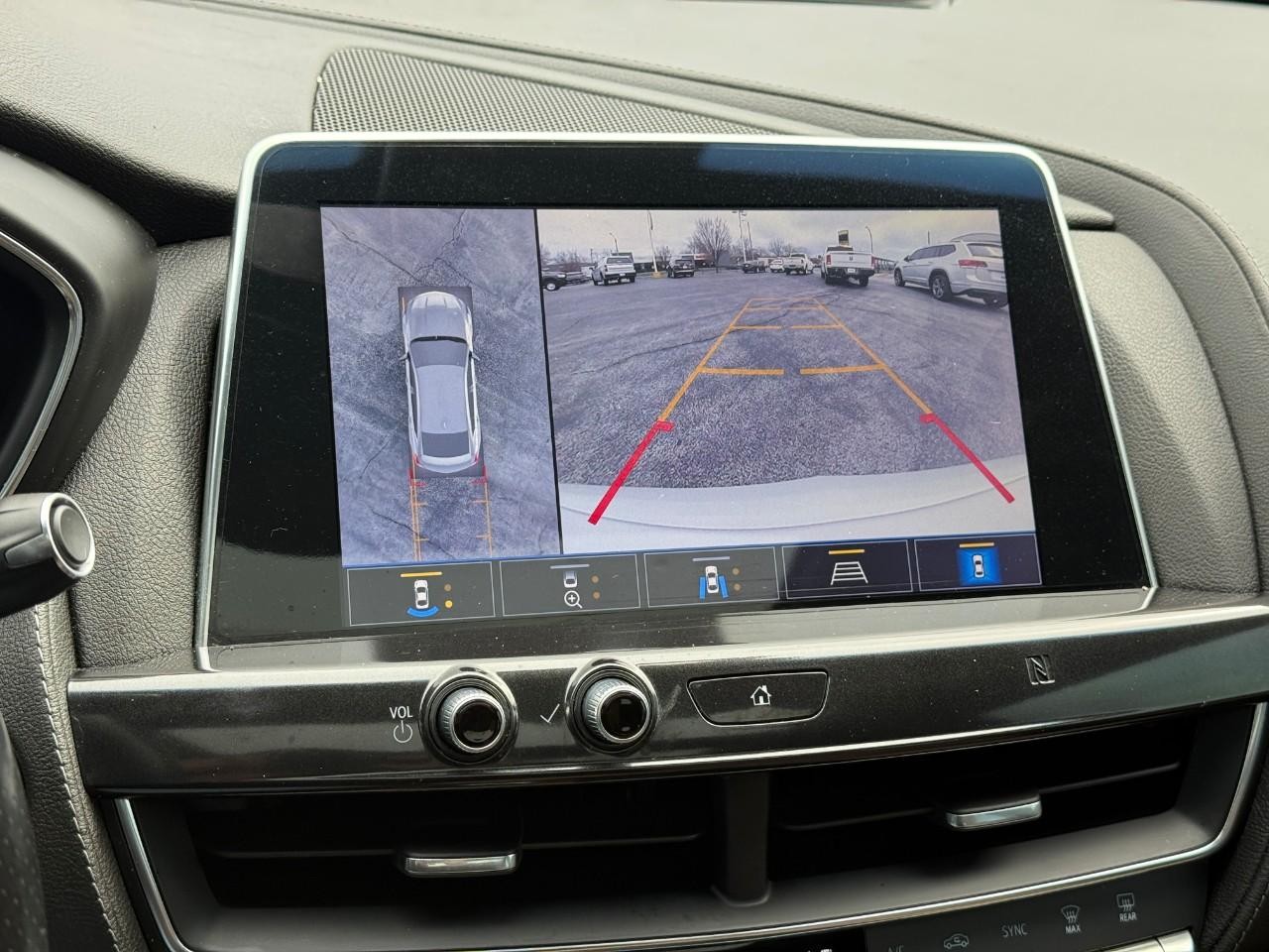 Cadillac CT5 Vehicle Full-screen Gallery Image 23