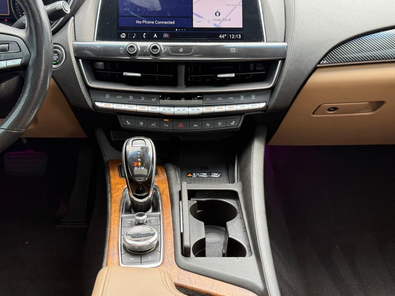 Cadillac CT5 Vehicle Full-screen Gallery Image 24