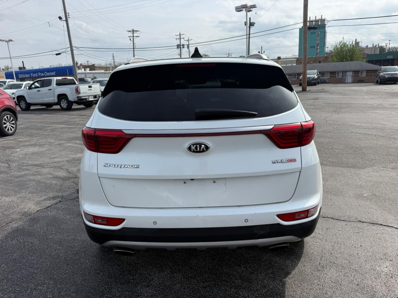 Kia Sportage Vehicle Full-screen Gallery Image 08