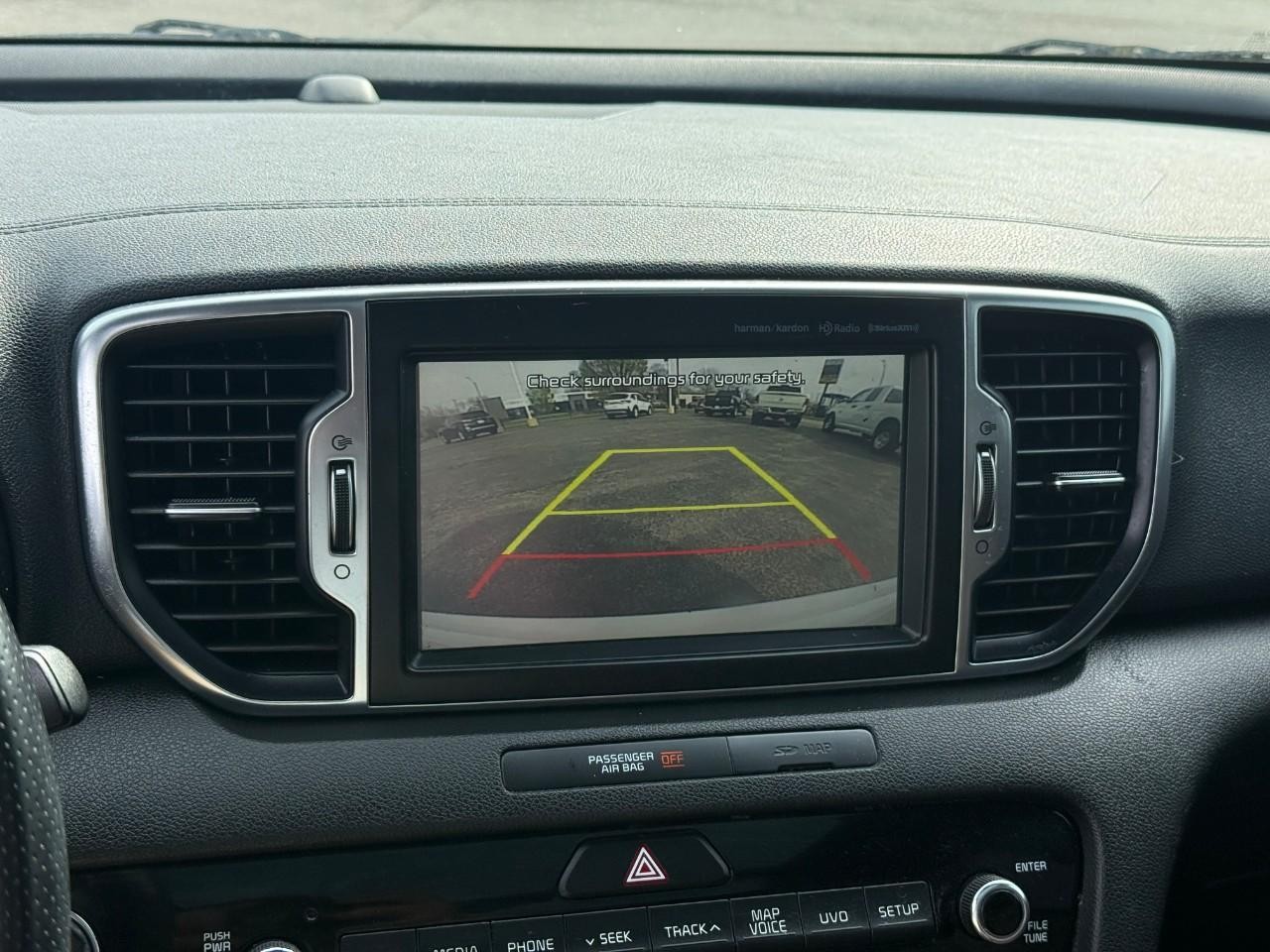 Kia Sportage Vehicle Full-screen Gallery Image 24