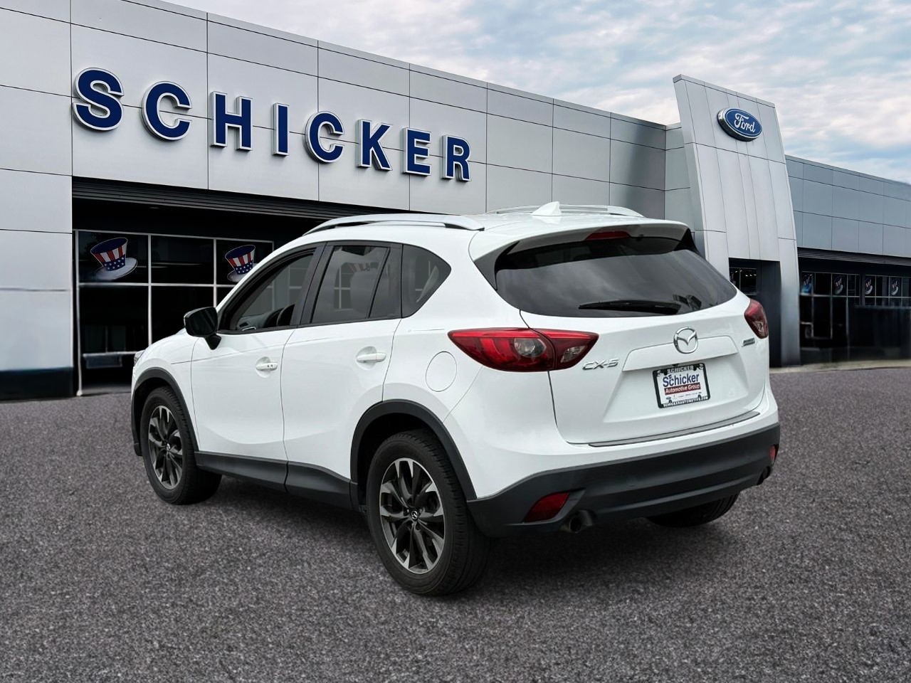 Mazda CX-5 Vehicle Full-screen Gallery Image 03
