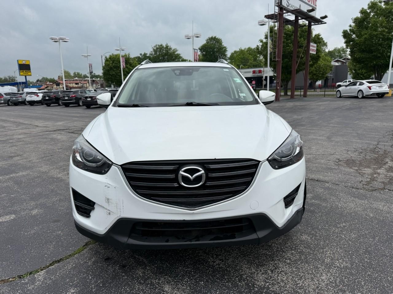 Mazda CX-5 Vehicle Full-screen Gallery Image 10