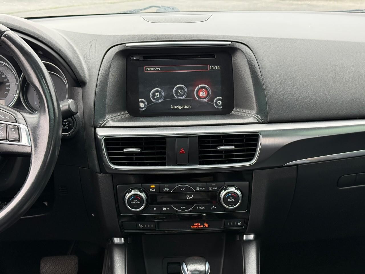 Mazda CX-5 Vehicle Full-screen Gallery Image 14