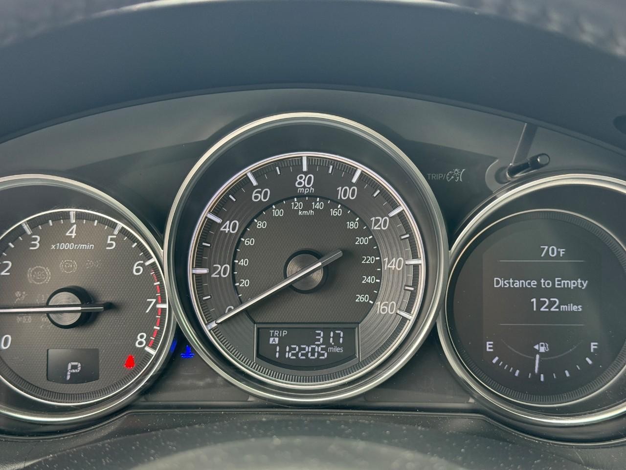 Mazda CX-5 Vehicle Full-screen Gallery Image 22