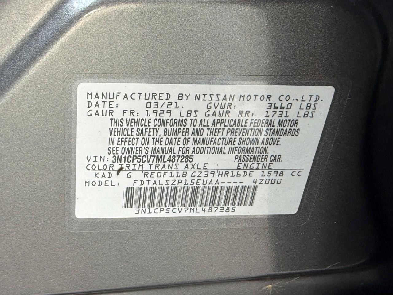 Nissan Kicks Vehicle Full-screen Gallery Image 24