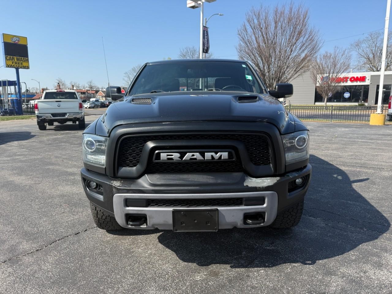 Ram 1500 Vehicle Full-screen Gallery Image 09