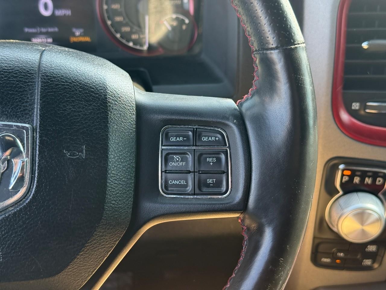 Ram 1500 Vehicle Full-screen Gallery Image 19