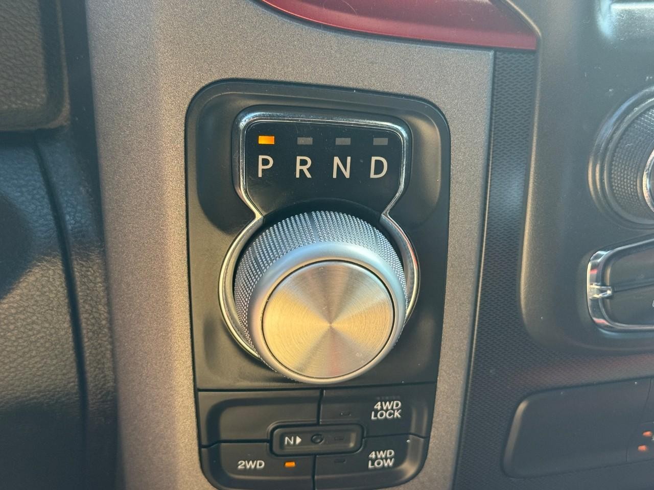 Ram 1500 Vehicle Full-screen Gallery Image 21